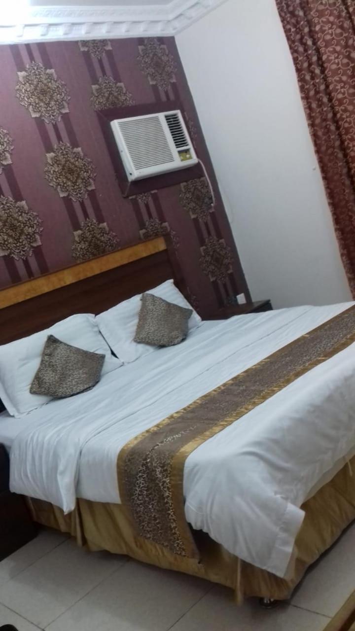 Lana Jeddah Furnished Apartments ภายนอก รูปภาพ